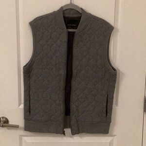 BANANA REPUBLIC MEN’S QUILTED VEST